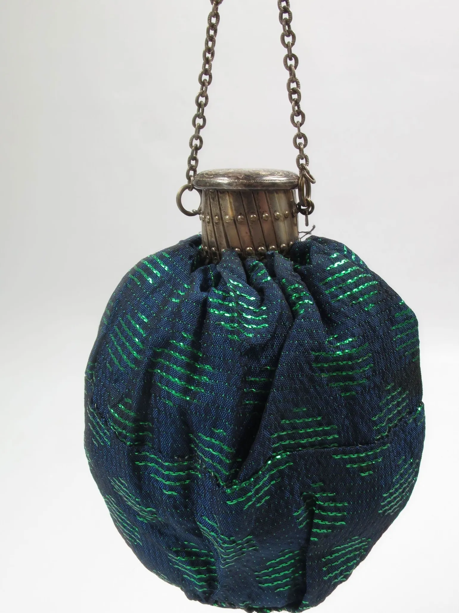 Antique 1930s Beggars Bag With Expandable Clasp