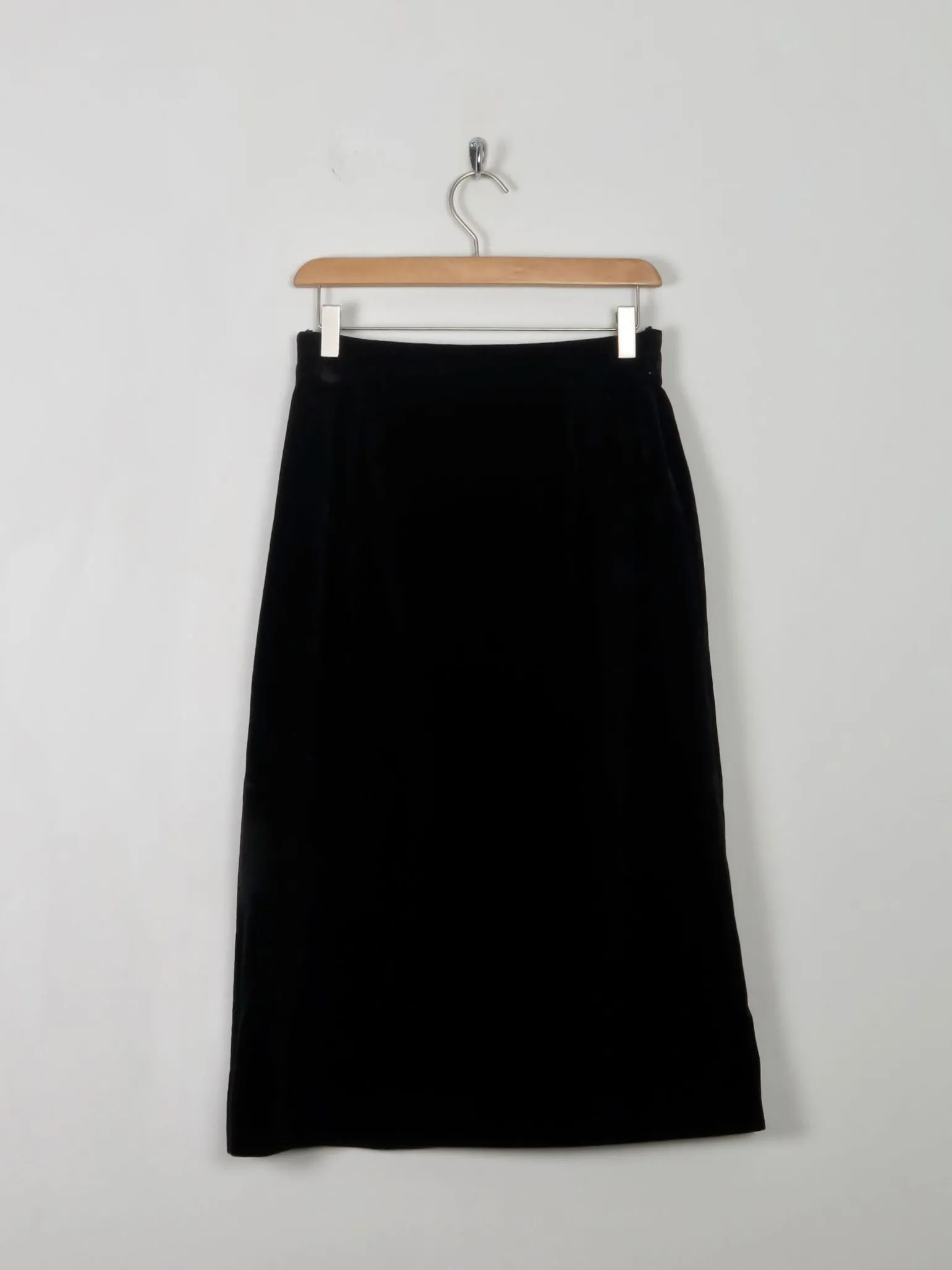 Black Velvet Vintage Pencil Skirt 27" S