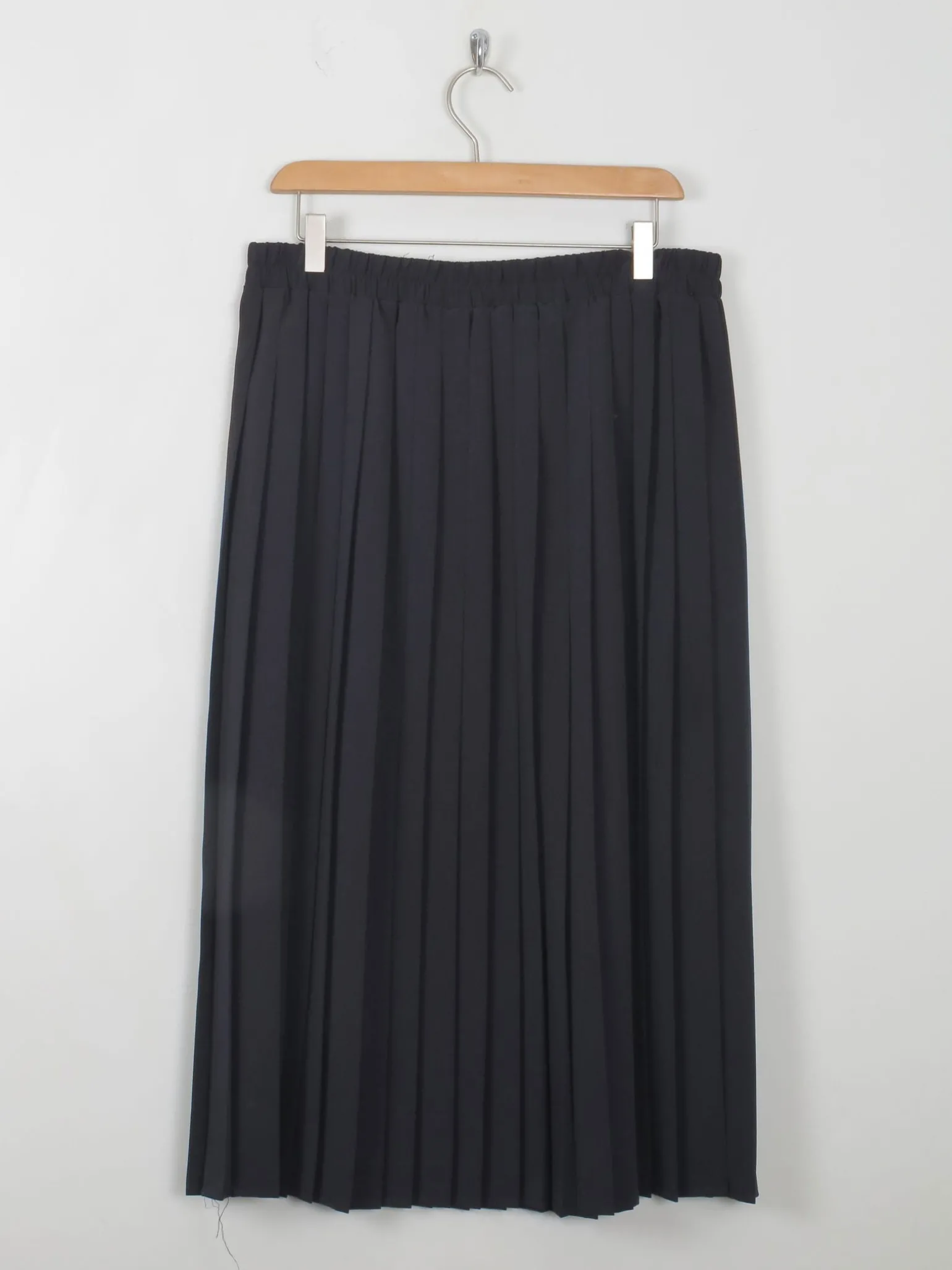 Black Vintage Pleated Skirt L