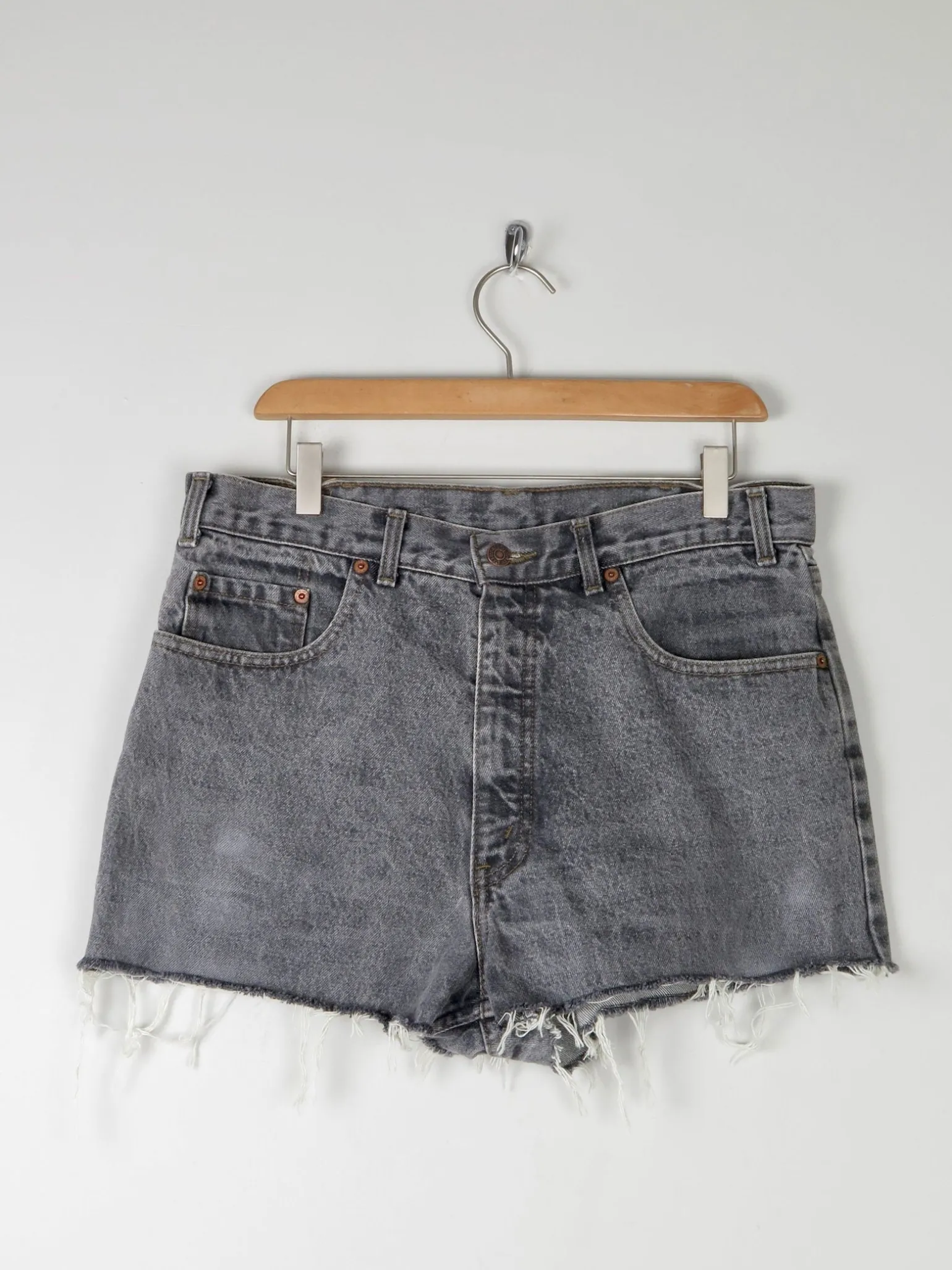 Grey Levis Vintage Shorts 33"
