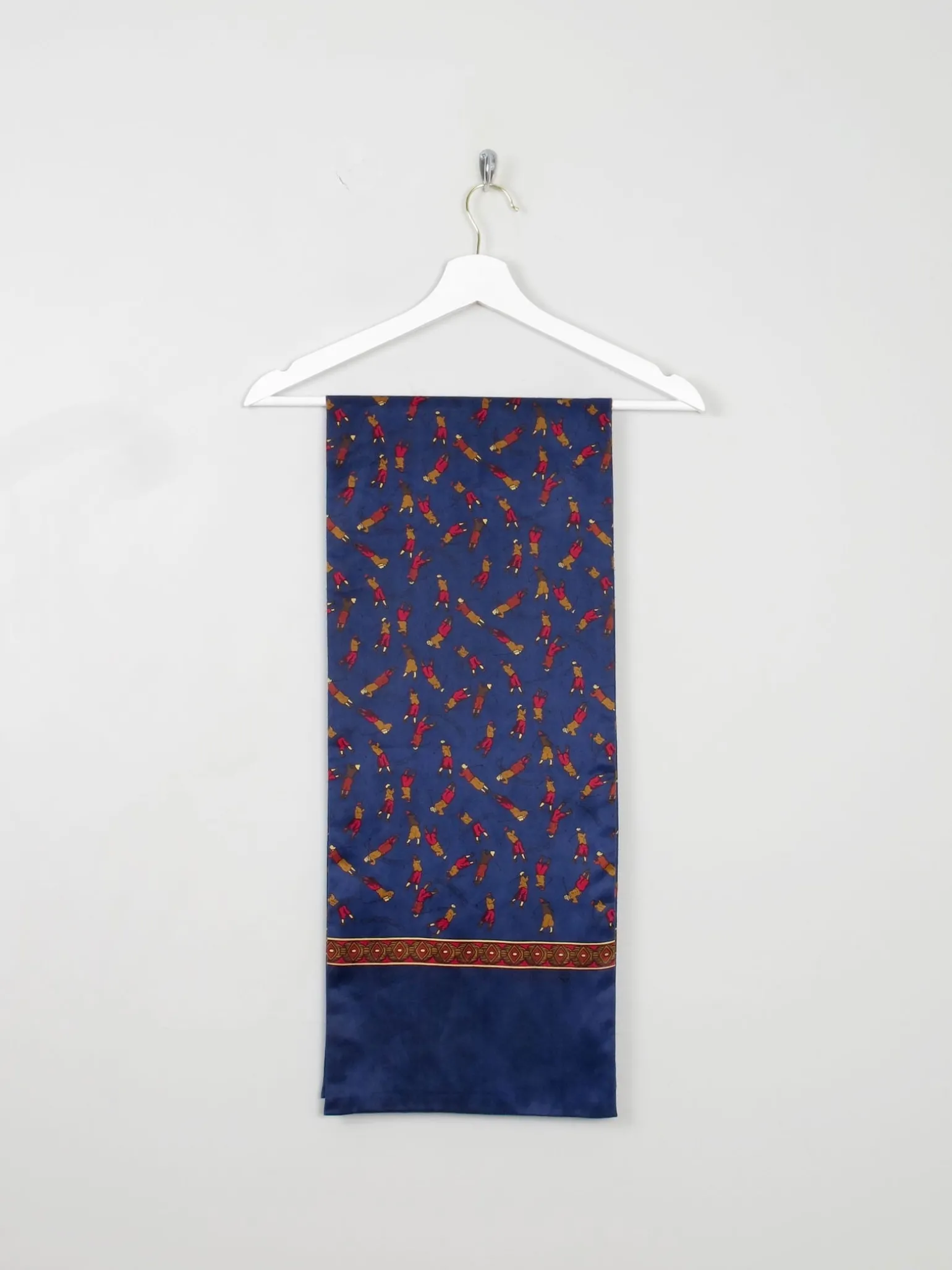 Men's Vintage Scarf With Golfer Pattern