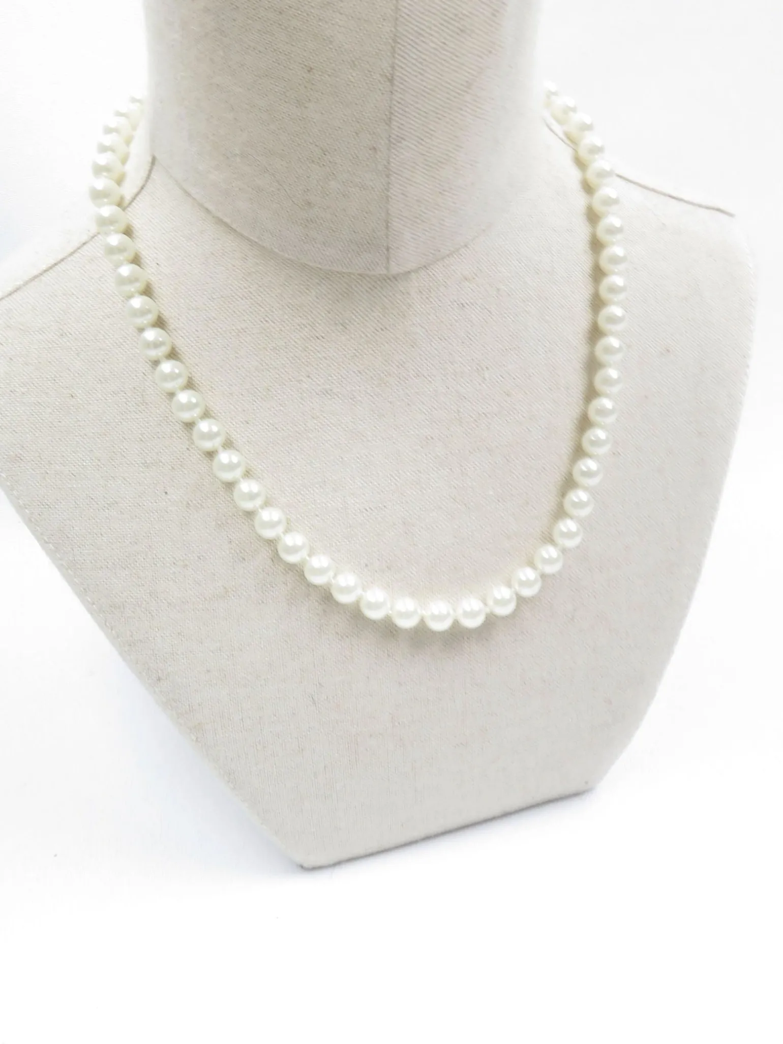 New Short Vintage Style Pearl Necklace