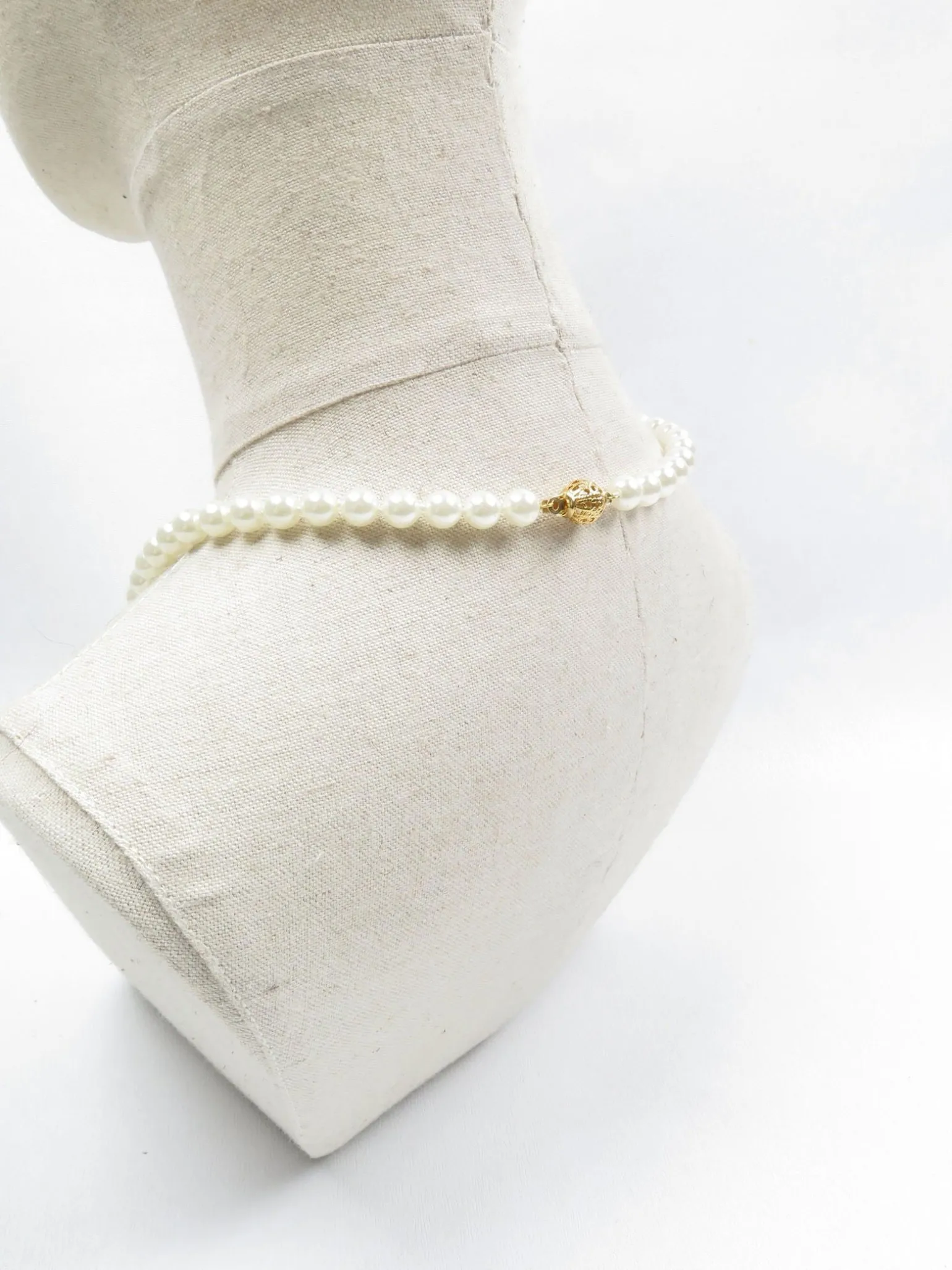 New Short Vintage Style Pearl Necklace