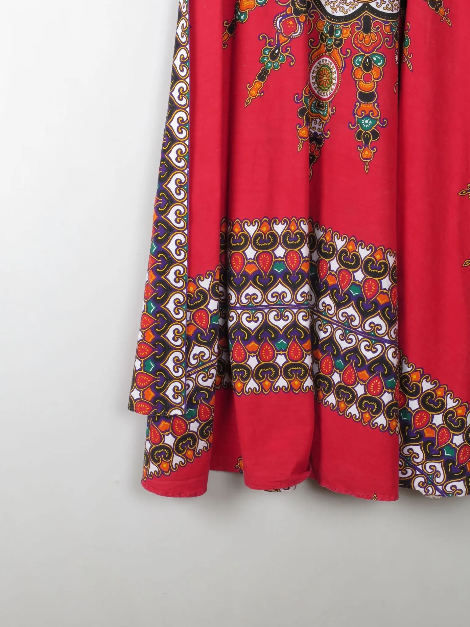1970s Vintage Batik Print Maxi Wrap Skirt S