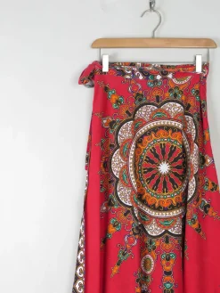 1970s Vintage Batik Print Maxi Wrap Skirt S