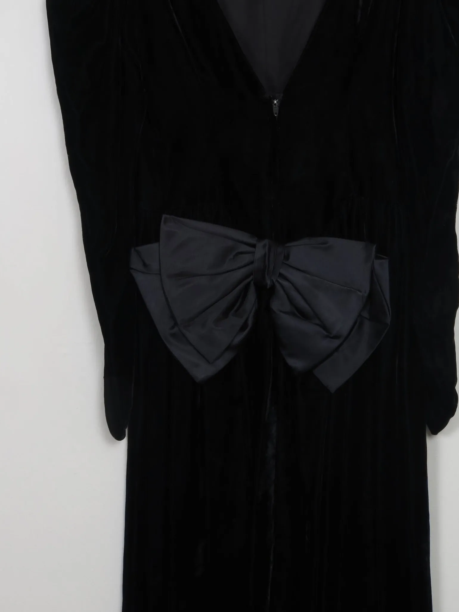 Vintage Black Velvet Dress With Long Sleeves XS