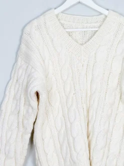 Vintage Cream Unisex Hand-knit V-neck Jumper With Cable Knit S/M