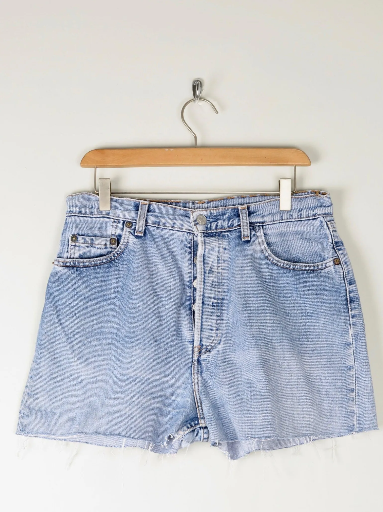 Vintage Levis Denim Cut-Off Shorts 31"W