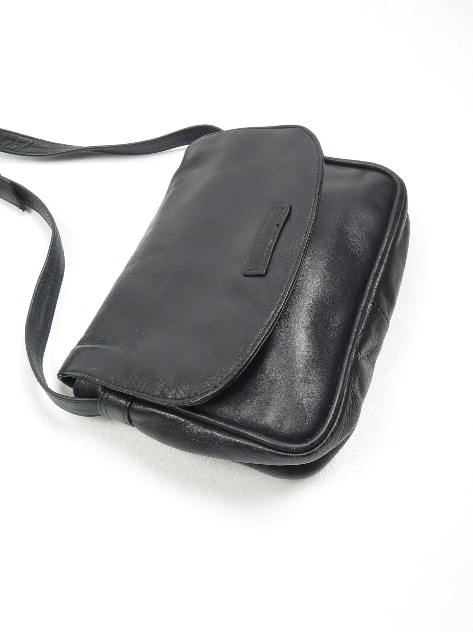 Vintage Oriano Navy Leather Cross-Body Bag