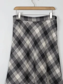 Vintage Wool Check Chevron Midi Skirt 28