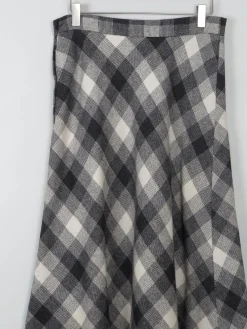 Vintage Wool Check Chevron Midi Skirt 28