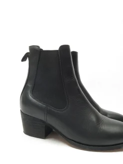 Women’s Black Leather Clarks Chelsea Boots 4/37