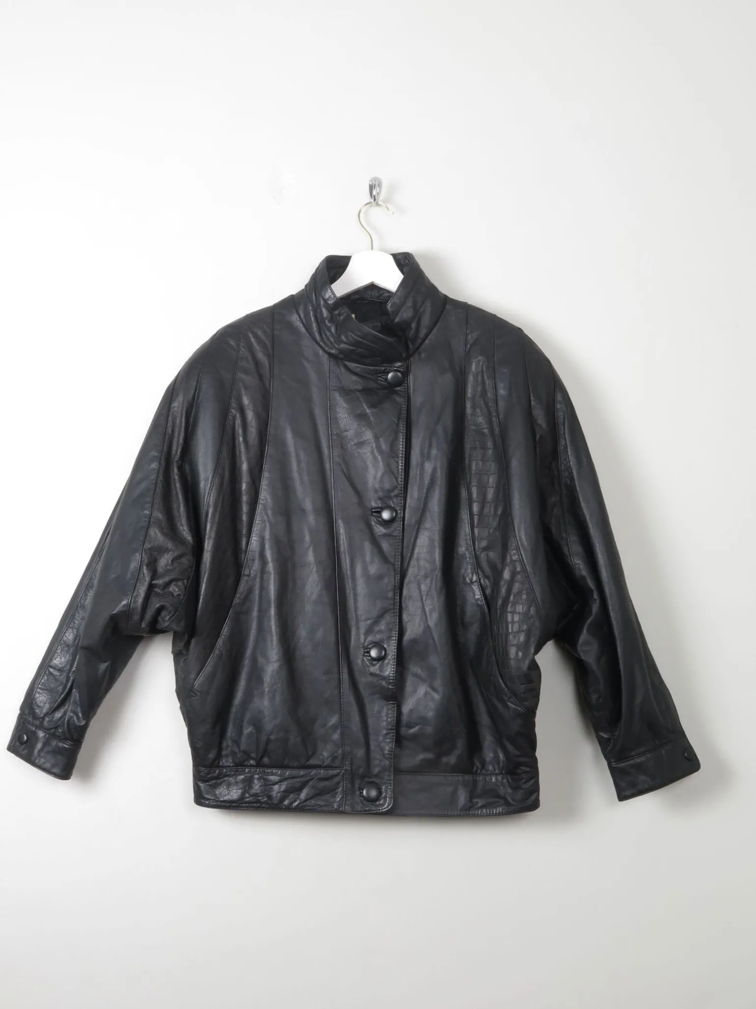 Women's Vintage Black Leather Bomber Style Jacket M