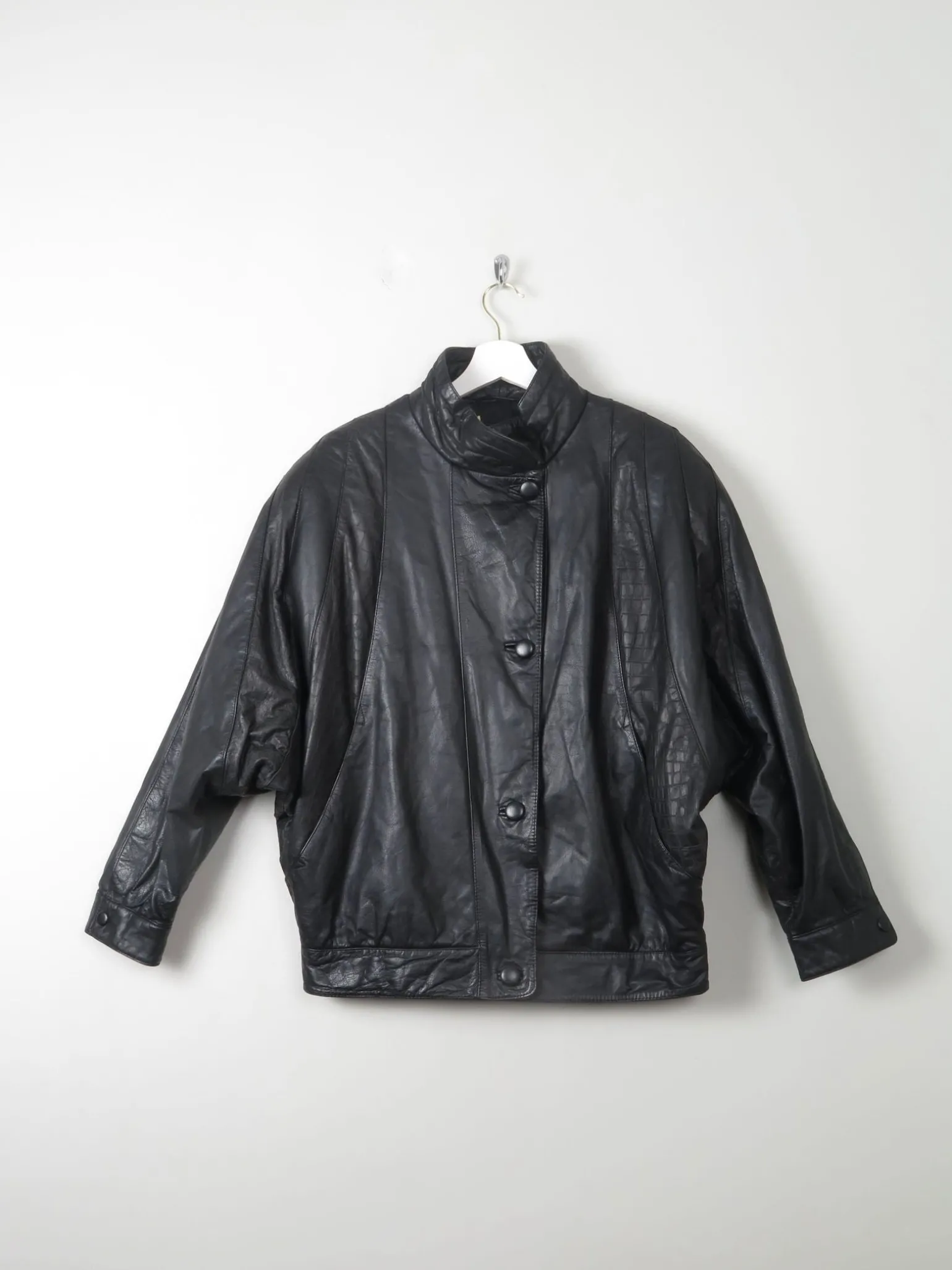 Women's Vintage Black Leather Bomber Style Jacket M