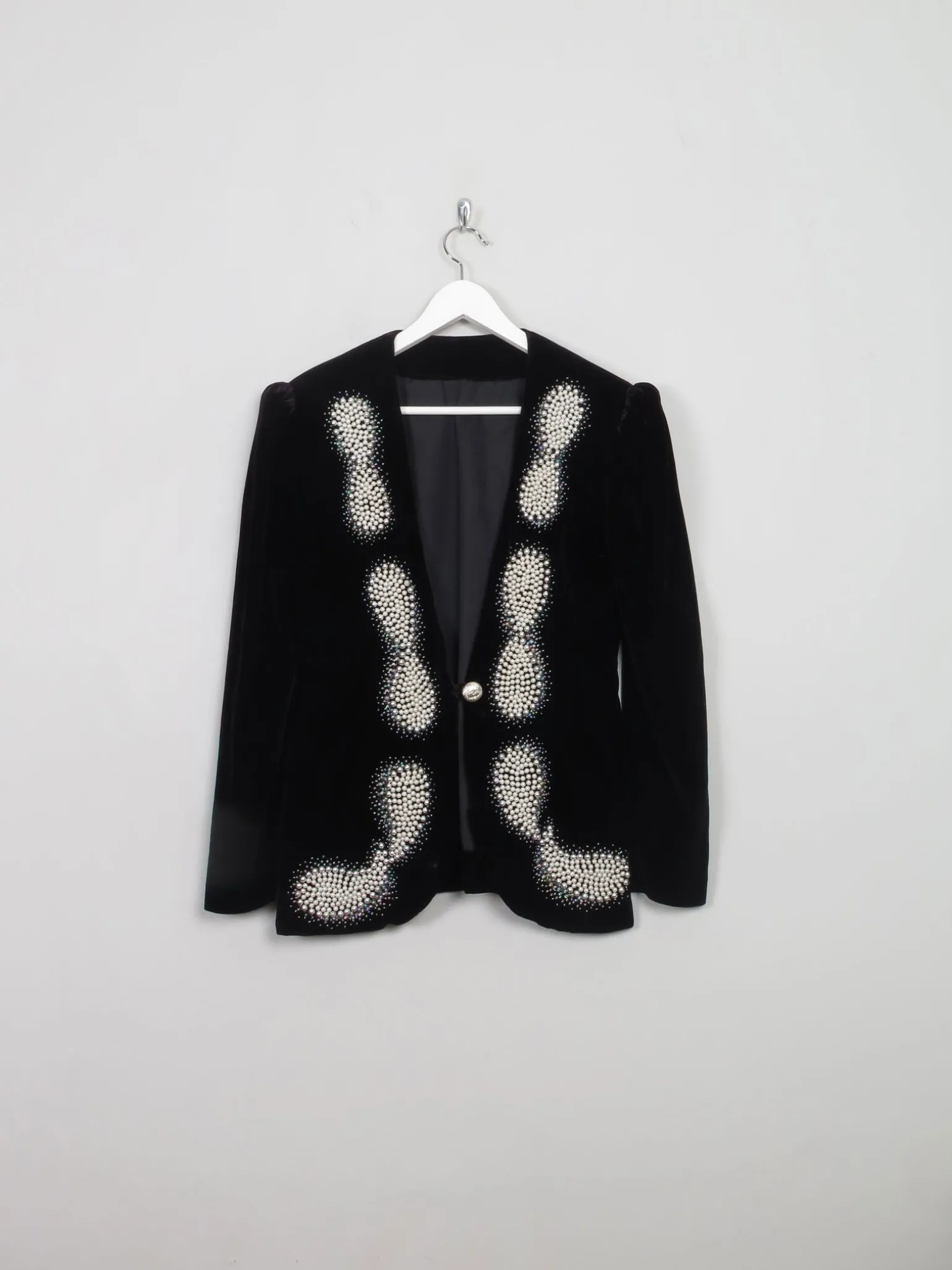 Women's Vintage Black Velvet Jacket With Pearls M