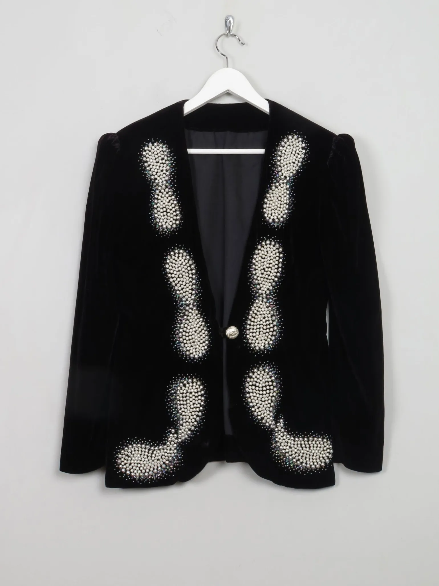 Women's Vintage Black Velvet Jacket With Pearls M