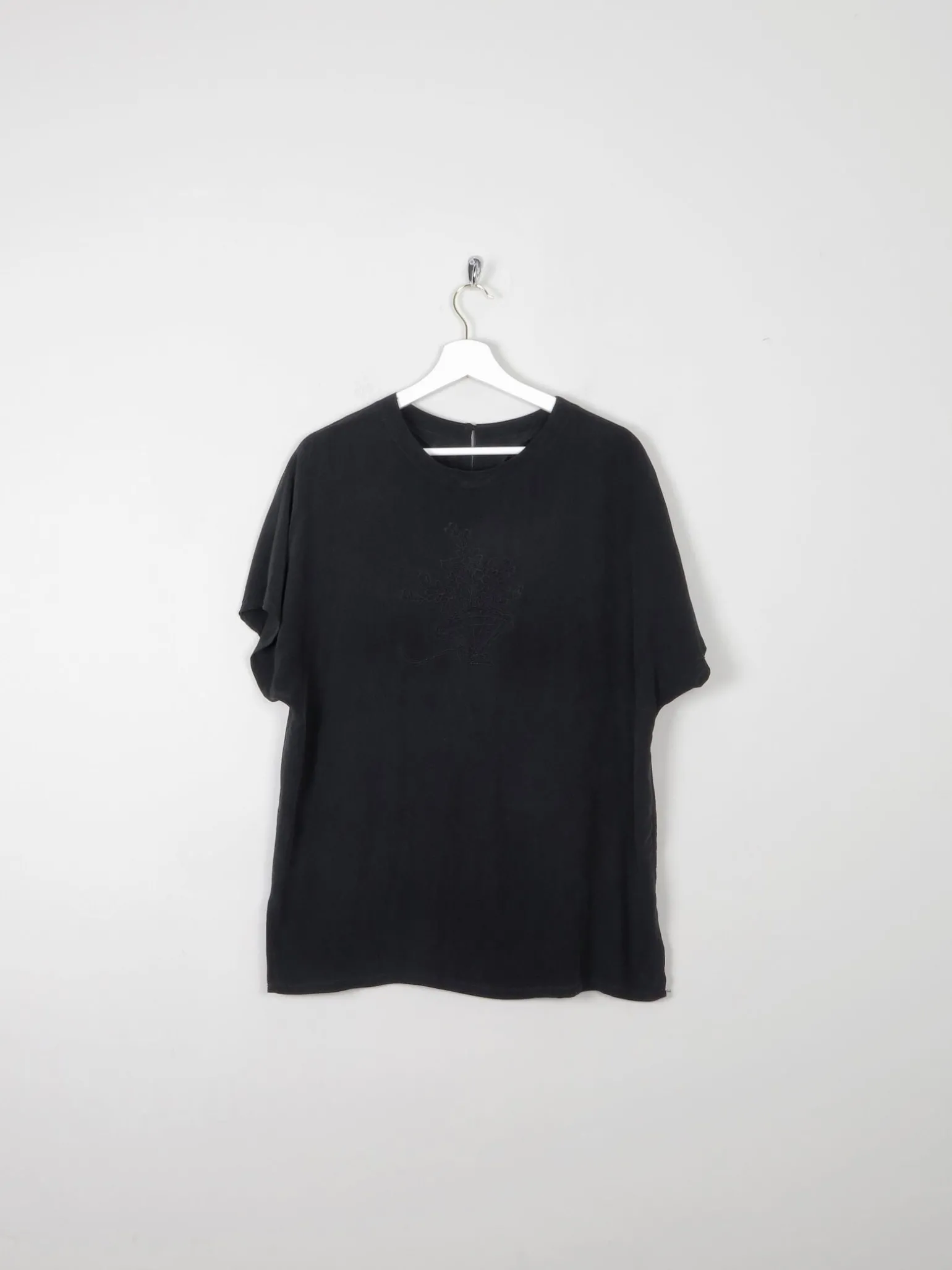 Women's Vintage Silk Short Sleeved Blouse With Embroidery M/L